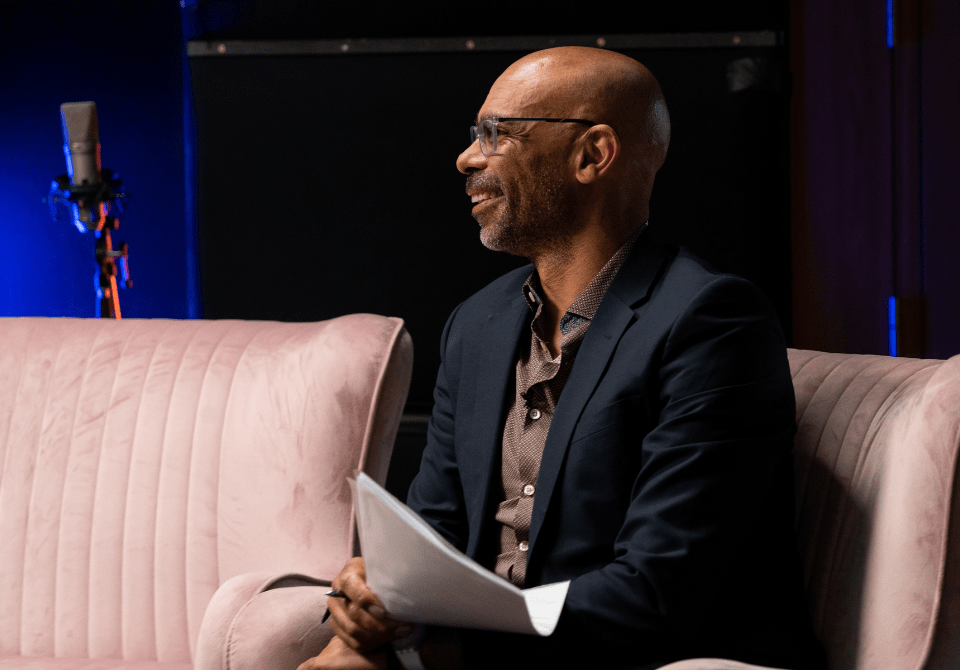 The Studio - Moderator