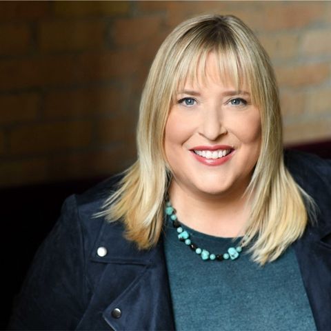 Stacie Sloane
